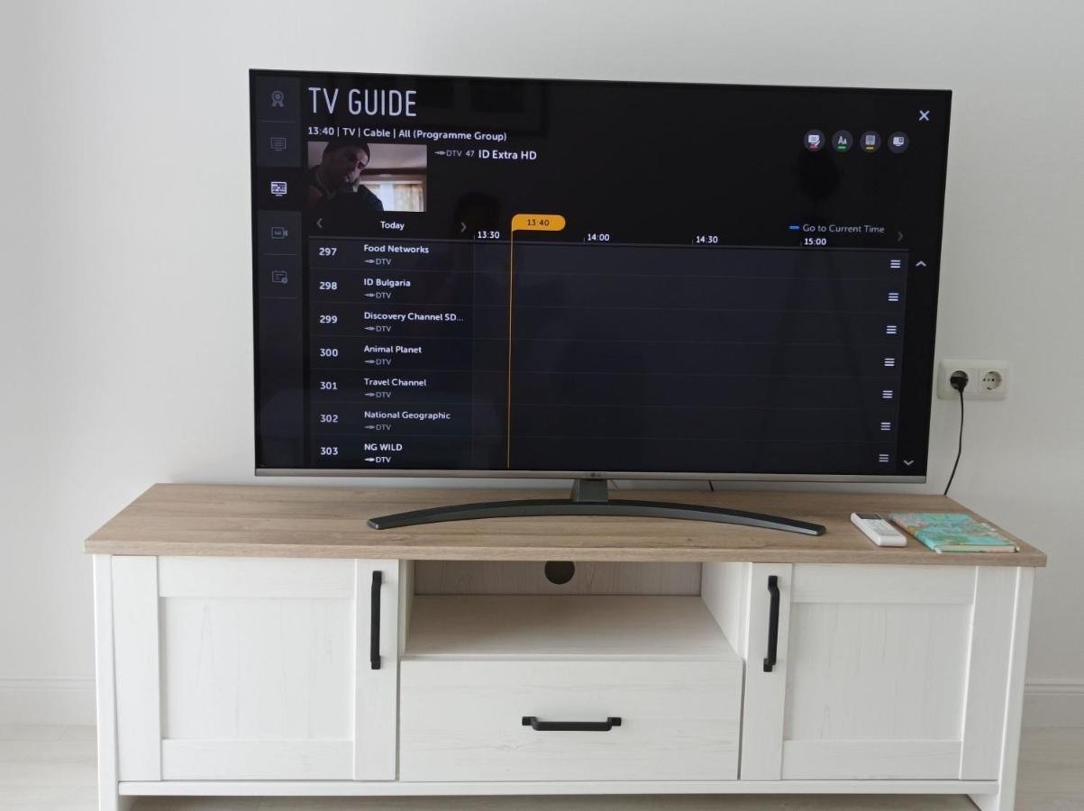 Jazz & Wine - Luxury Apartment By The Sea & Parking & Hbo & Netflix Varna Exterior photo
