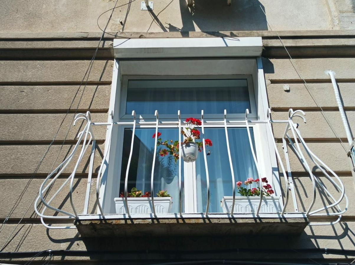 Jazz & Wine - Luxury Apartment By The Sea & Parking & Hbo & Netflix Varna Exterior photo