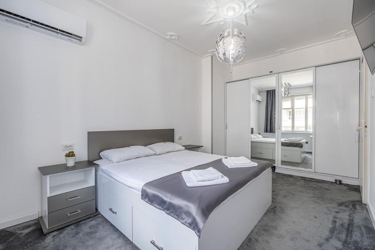 Jazz & Wine - Luxury Apartment By The Sea & Parking & Hbo & Netflix Varna Exterior photo